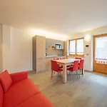 Leveron Apartments